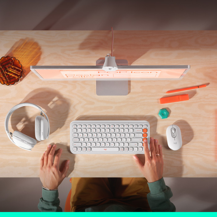 Logitech Pop Draadloze Muis Wit product in gebruik