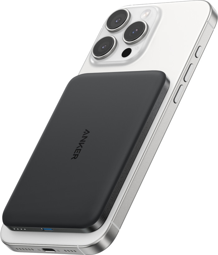 Anker MagGo Slim Wireless Power Bank with MagSafe and Qi2 5000mAh with Fast Charging Black bottom