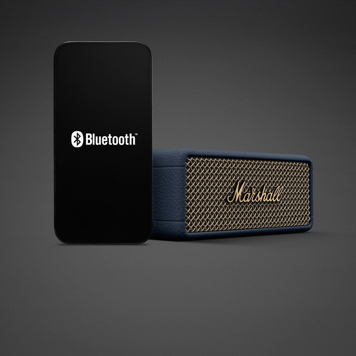 Marshall Emberton III Enceinte BT Midnight Blue produit à l'usage