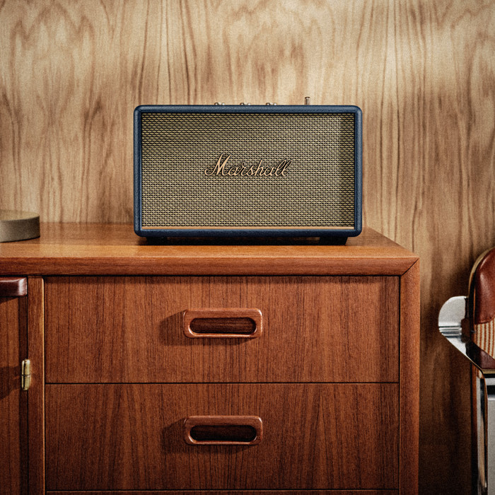 Marshall Acton III Speaker BT Midnight Blue product in use