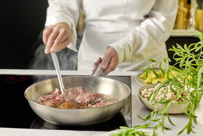 Demeyere Resto 3 Frying Pan 24cm product in use