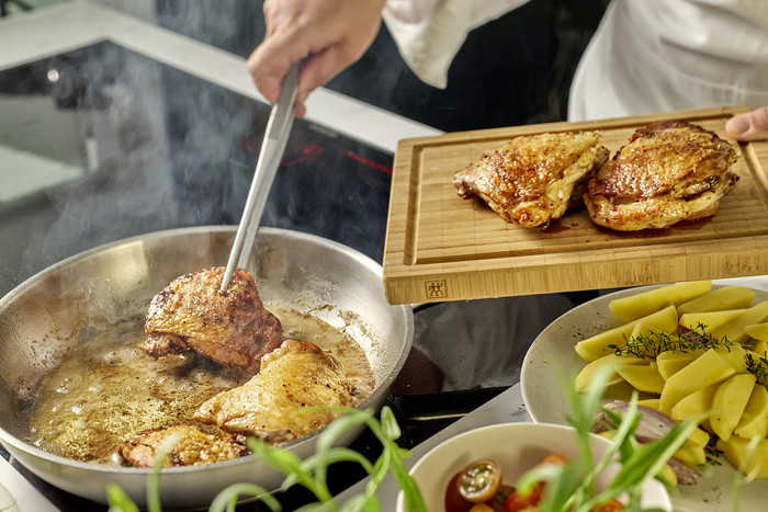 Demeyere Resto 3 Koekenpan 32 cm product in gebruik