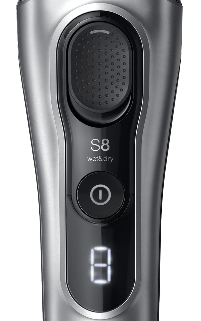 Braun Series 8 8617S Silver detail
