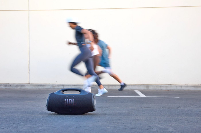JBL Boombox 4 Black product in use