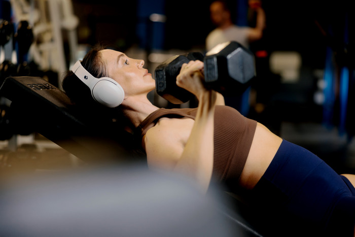 Skullcandy Crusher Active Gris clair produit à l'usage