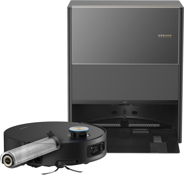 Dreame Aqua 10 Ultra Roller Complete Black product in use