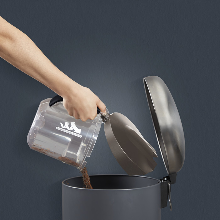 Rowenta Compact Power XXL RO4B30 product in use