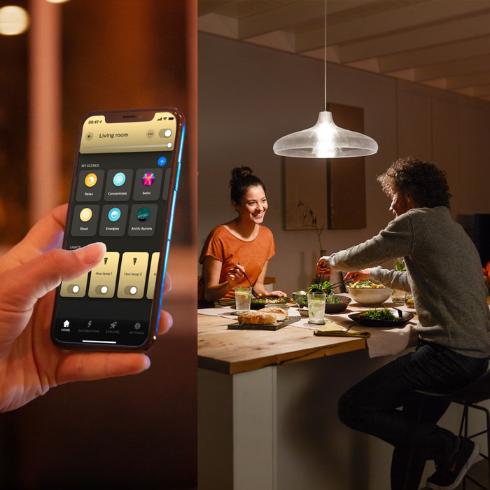 Philips Hue A60 White E27 810lm 4-pack product in gebruik