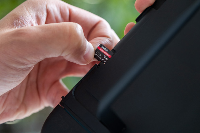 SanDisk MicroSD Express Card 512GB 650MB/s product in gebruik