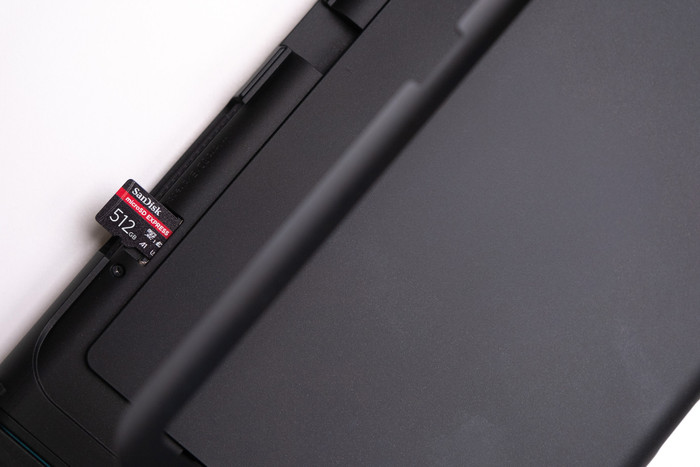 SanDisk MicroSD Express Card 512GB 650MB/s product in gebruik