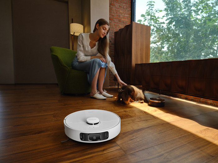 Mova E40 Ultra product in use