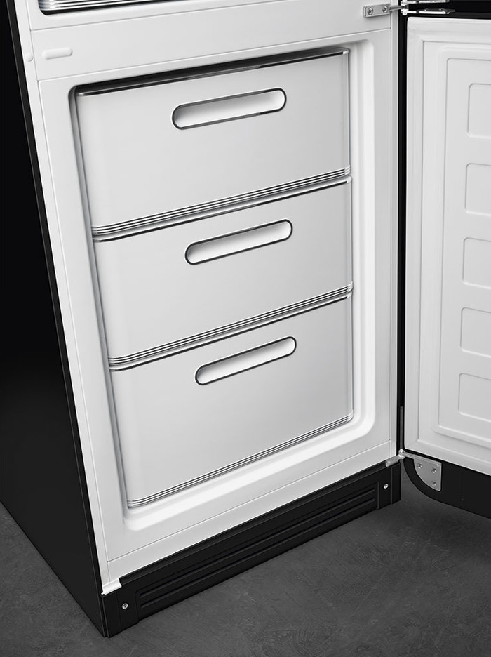 SMEG FAB32RBL6 detail