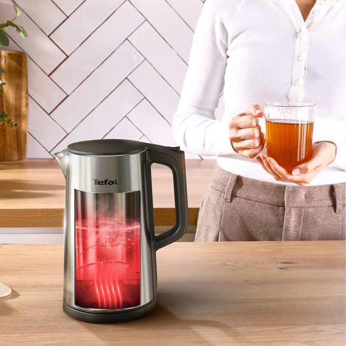 Tefal Selection KI871D 1.7L product in use