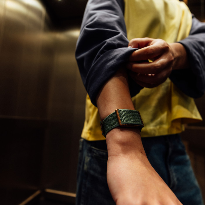 Polar Loop Watch Strap Green S/M/L product in use