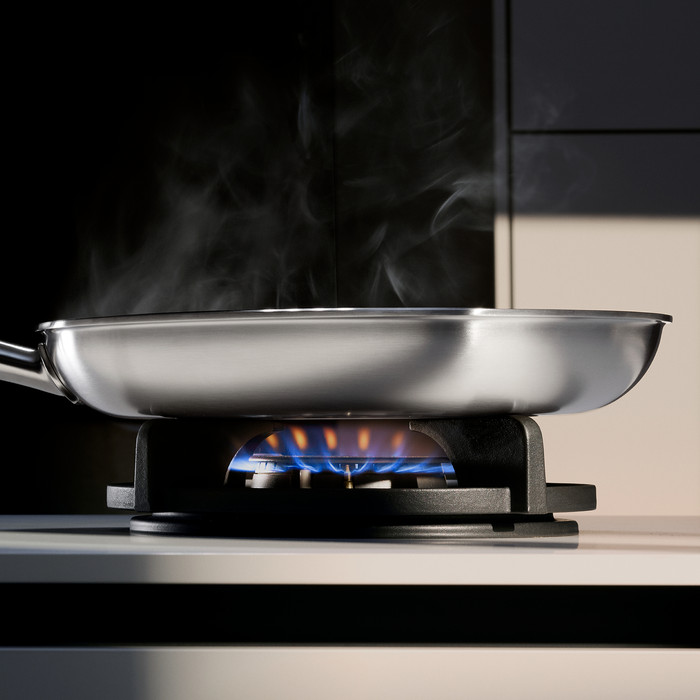 WMF Ultimate Profi Resist Poêle à Frire Céramique 24 cm produit à l'usage