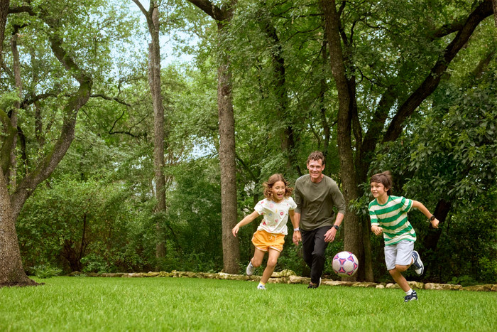 Garmin Bounce 2 Zwart product in gebruik