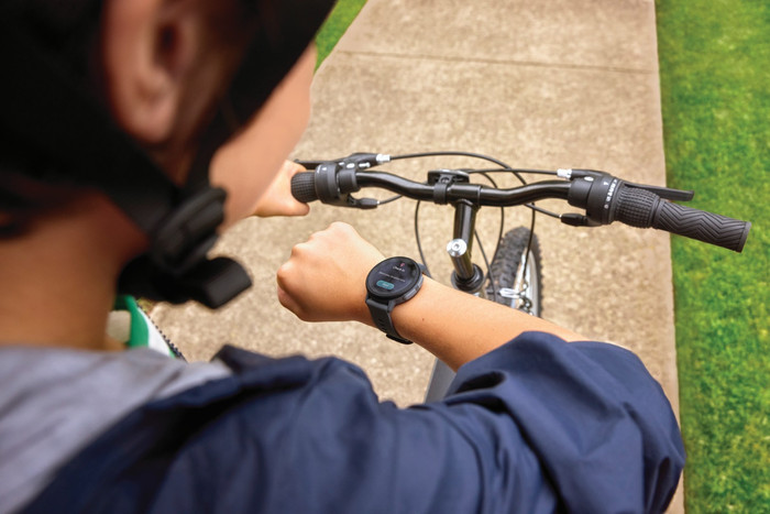 Garmin Bounce 2 Groen product in gebruik