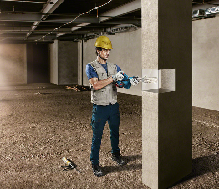 Bosch Professional GBL 18V-120 (without battery) product in use