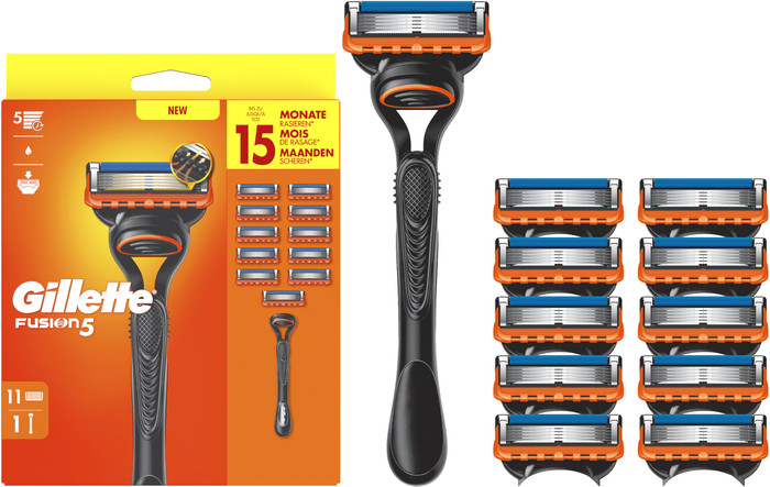 Gillette Fusion5 + 11 Replacement Blades Main Image
