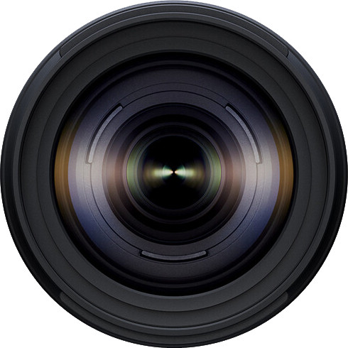 Tamron 18-300 mm f/3.5-6.3 Di III-A VC VXD Canon RF dessus