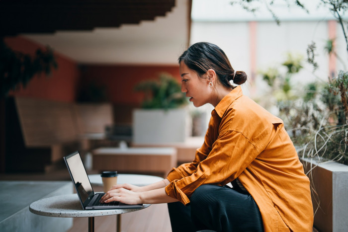 ASUS Chromebook Plus CX3402CVA-PQ0557 AZERTY produit à l'usage