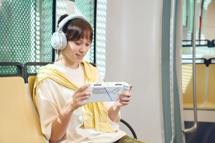 ASUS ROG Xbox Ally 512GB product in gebruik