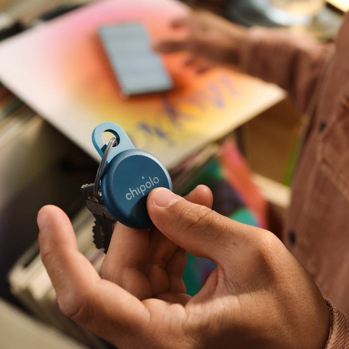 Chipolo LOOP Lot de 4 Corail, Bleu, Noir, Blanc produit à l'usage