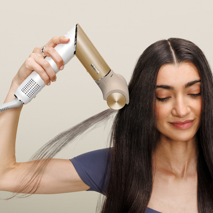 Shark Glam 5-in-1 HD6051SEU product in gebruik