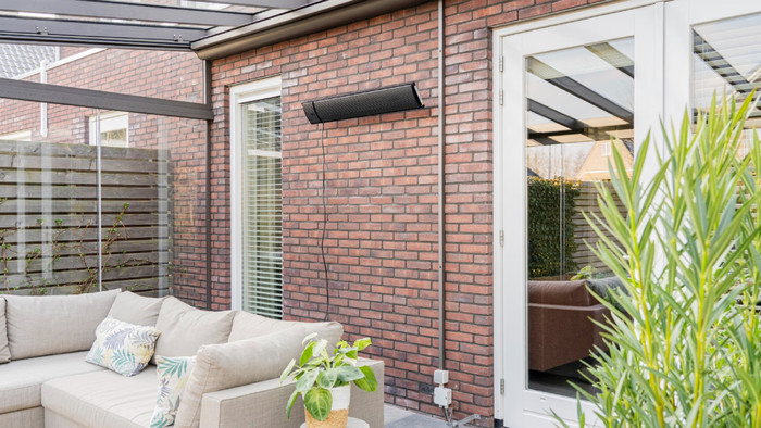 Eurom Outdoor Heatpanel RC product in gebruik