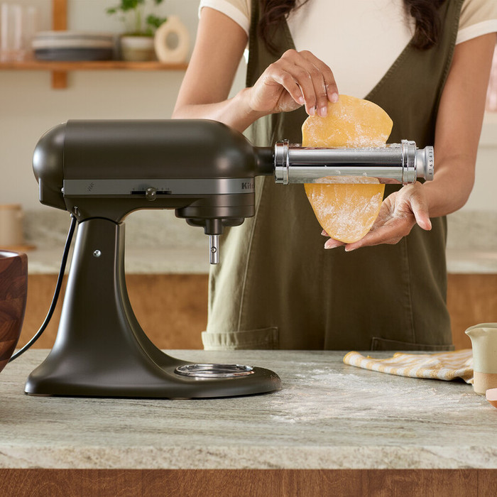 KitchenAid Artisan Design Mixer 5KSM180WSEEG Evergreen product in use