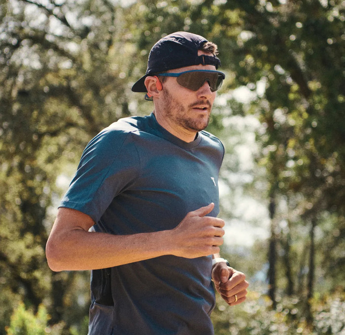 Shokz OpenSwim Pro USB-C Gris produit à l'usage