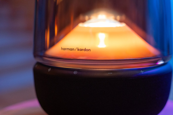 Harman Kardon Aura Studio 5 Black product in use