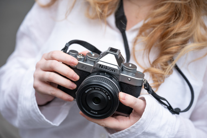 Nikon Z f Zilver + NIKKOR Z 40mm f/2.0 visual leverancier