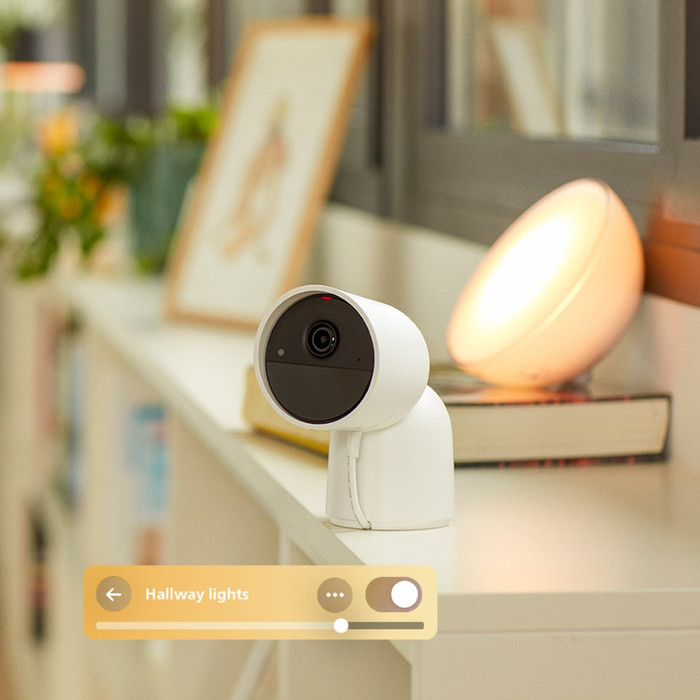 Philips Hue Secure 2K Desktop Camera Wit product in gebruik
