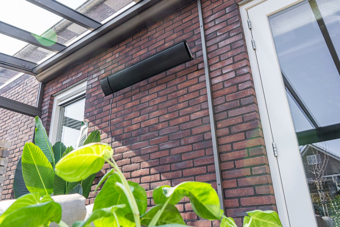 Eurom Outdoor Heatpanel RC product in gebruik