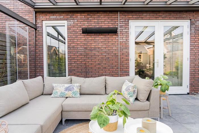 Eurom Outdoor Heatpanel RC product in gebruik