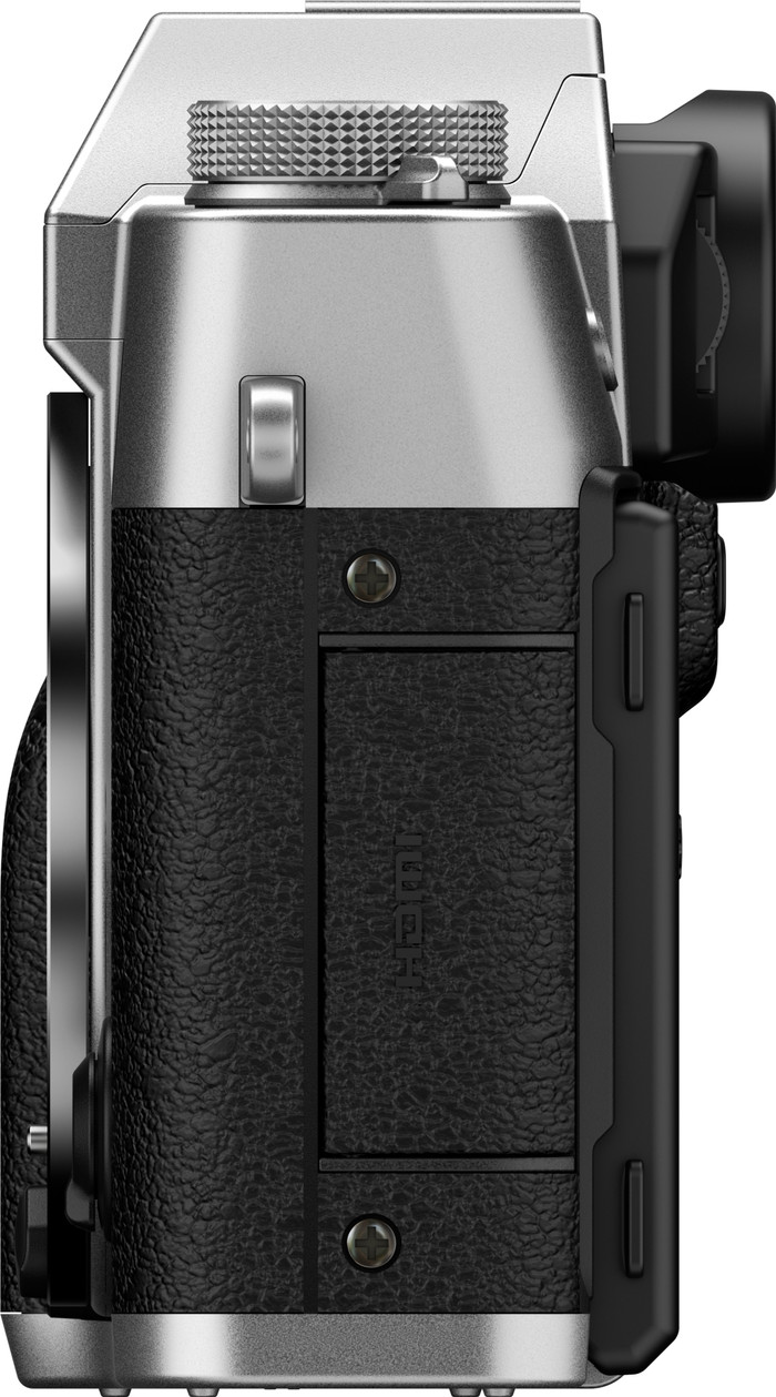 Fujifilm X-T30 III Argent + 13-33 mm f/3.5-6.3 côté gauche