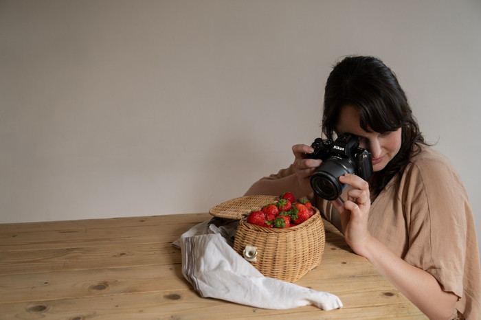 Nikon NIKKOR Z DX MC 35mm f/1.7 product in use