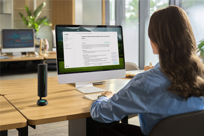 Insta360 Wave Arctic Black product in gebruik