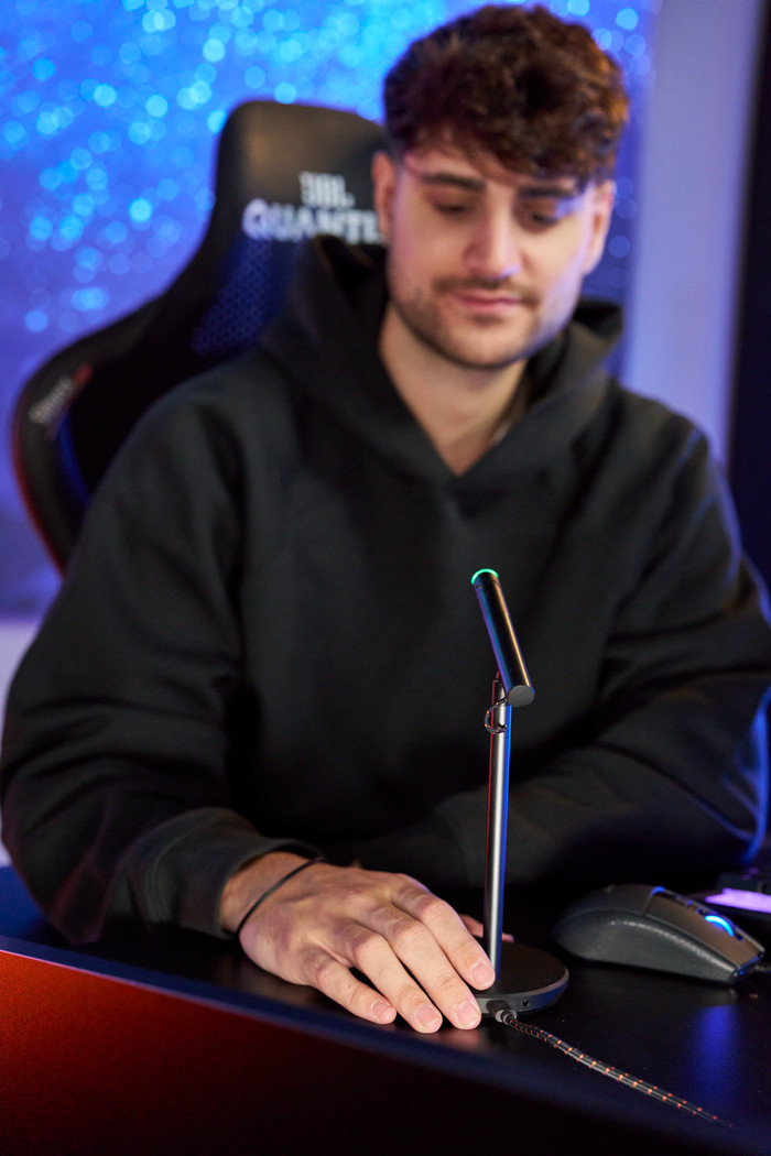 JBL Quantum Stream Talk product in use