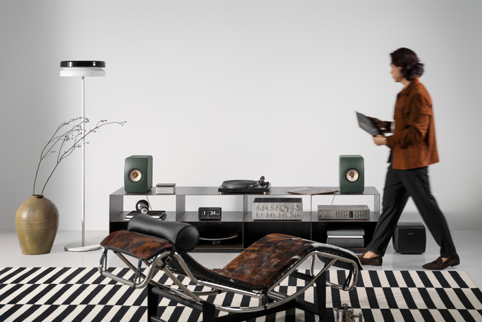 KEF LS50 META (per paar) Groen product in gebruik