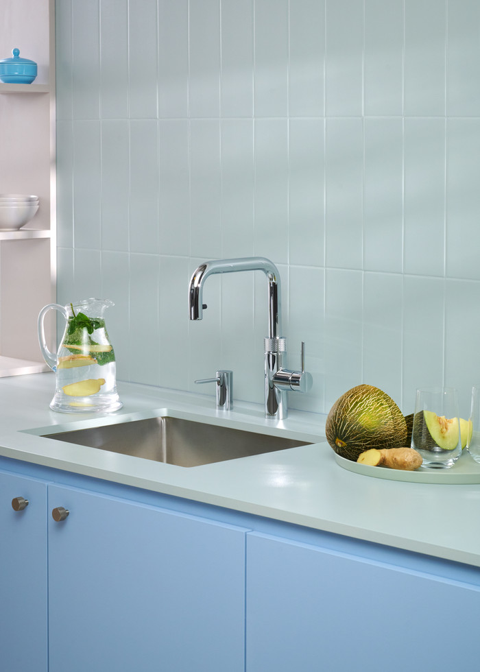 Quooker COMBI+ + Quooker Flex Square Chrome product in use