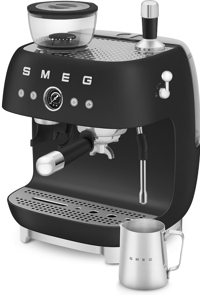 SMEG EGF03BLMEU Mat Zwart linkerkant