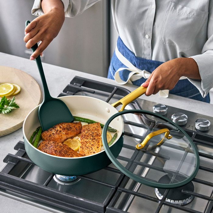 GreenPan Padova pannenset 10-delig Dennengroen product in gebruik