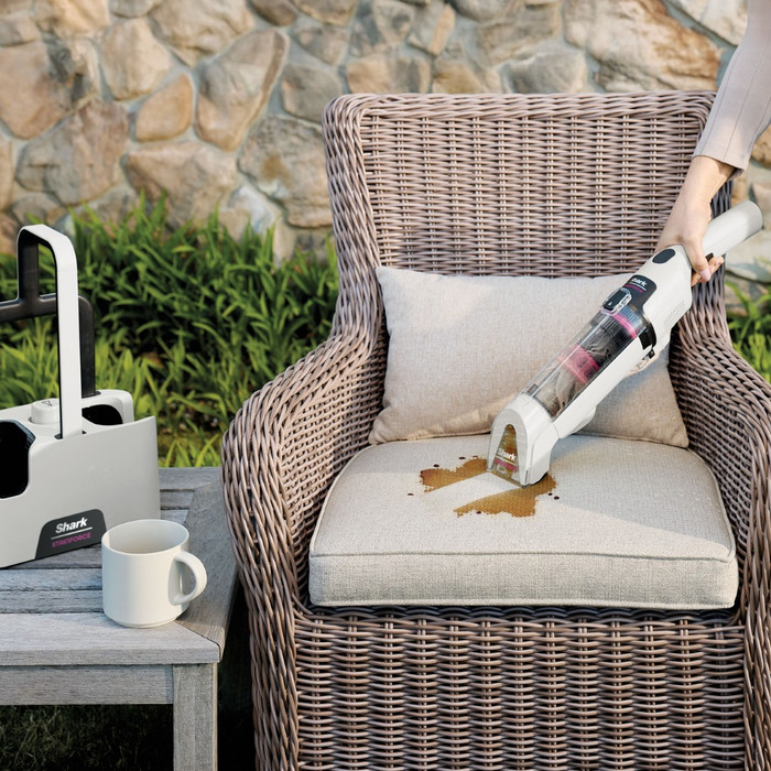 Shark StainForce HX100EUT product in gebruik