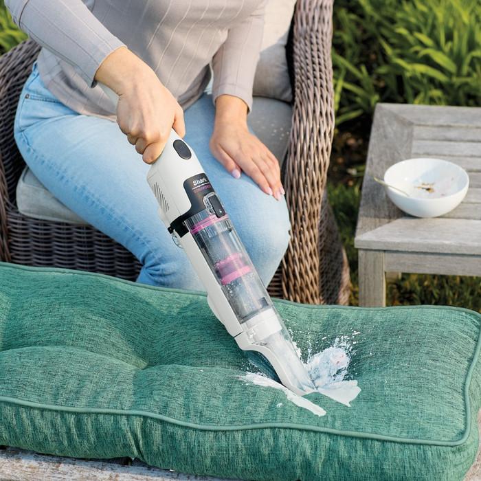 Shark StainForce HX100EUT product in gebruik