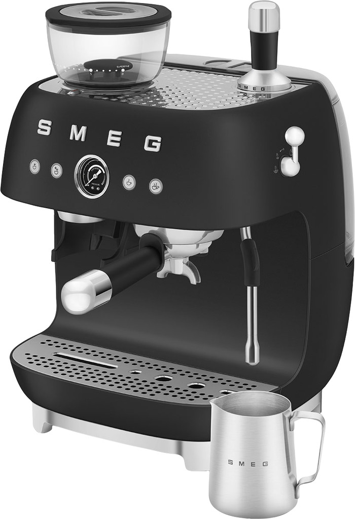 SMEG EGF03BLMEU Noir Mat côté gauche