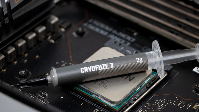 Cooler Master CryoFuze 7 Koelpasta - 4g product in gebruik