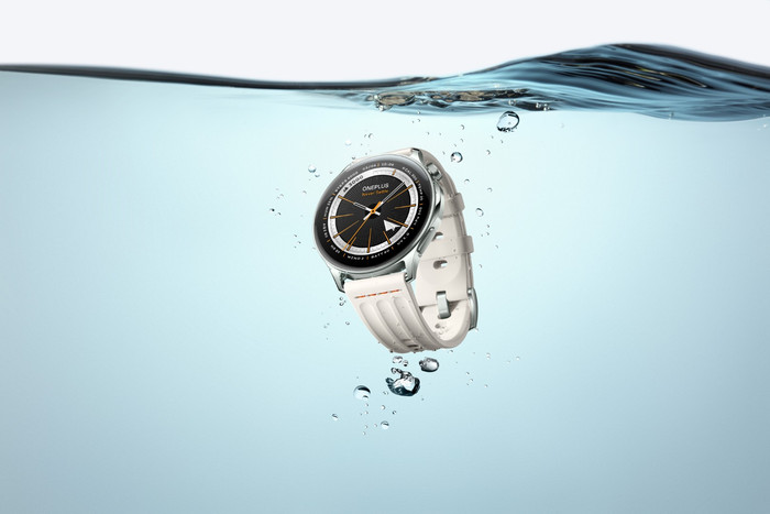 OnePlus Watch Lite Argent 45 mm produit à l'usage