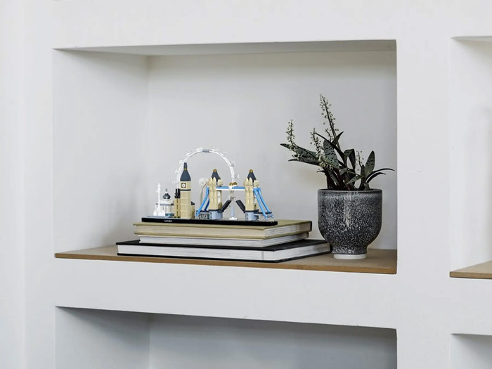 LEGO Architecture London 21034 product in use